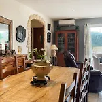 Hébergement de vacances 3 Bedroom Gorgeous In Montfrin